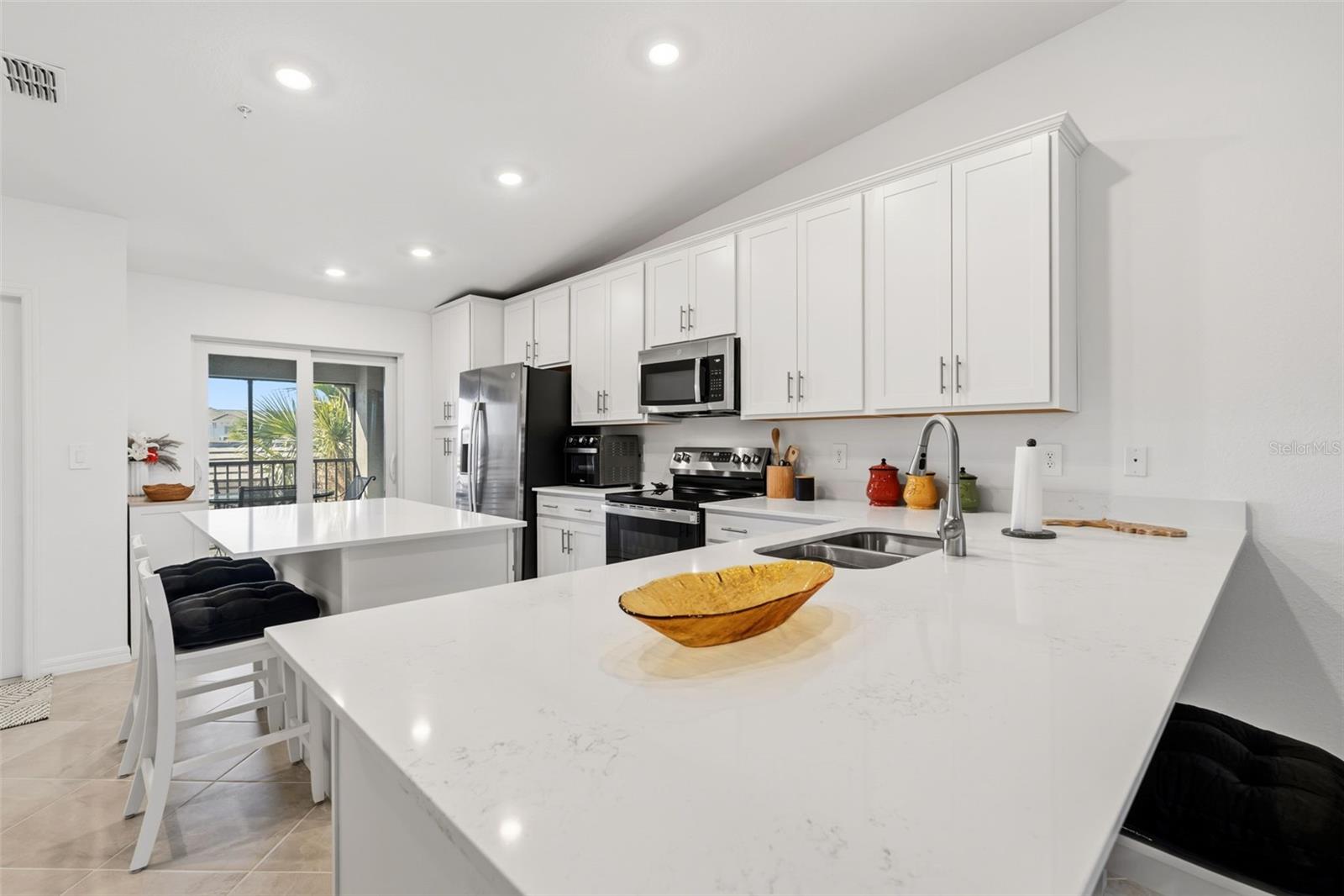 VERANDA III/WELLEN PK PH I - Residential