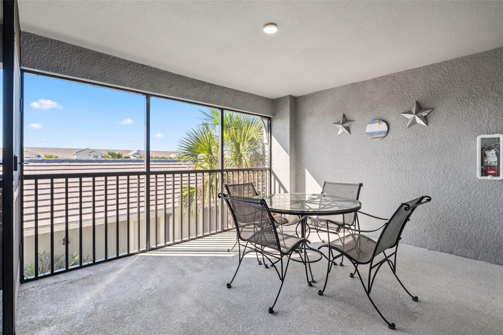 VERANDA III/WELLEN PK PH I - Residential