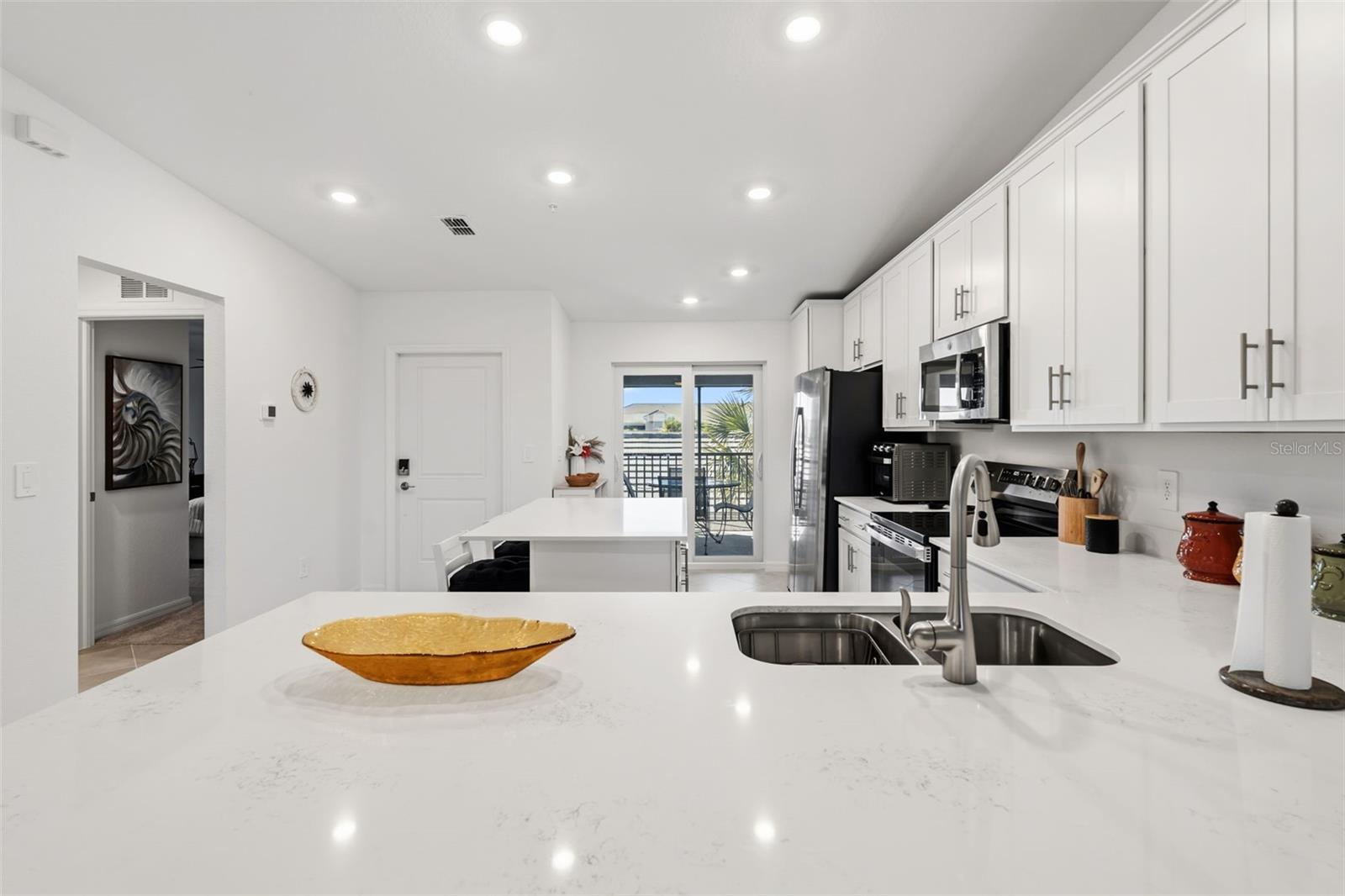 VERANDA III/WELLEN PK PH I - Residential