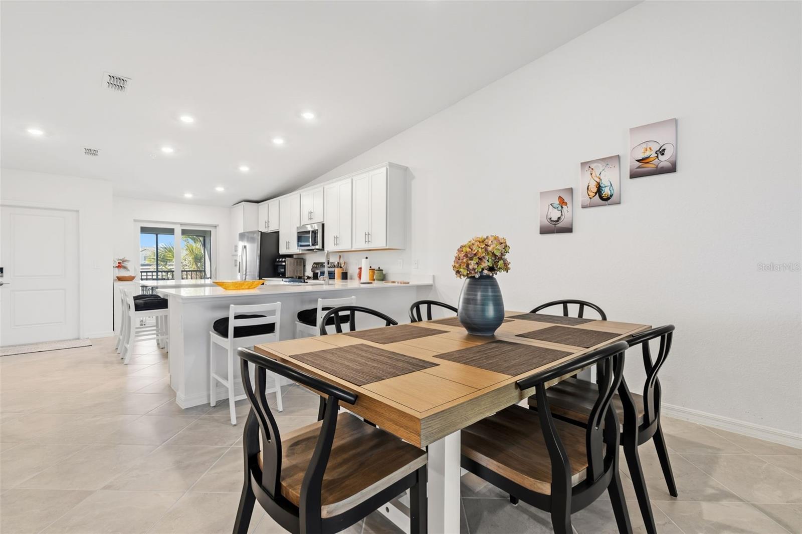 VERANDA III/WELLEN PK PH I - Residential