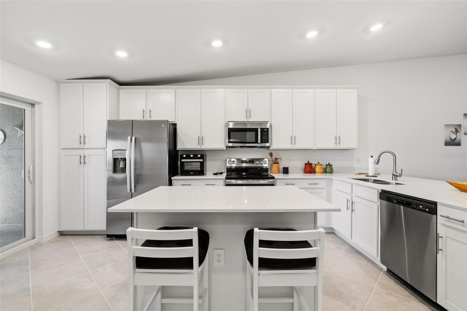 VERANDA III/WELLEN PK PH I - Residential