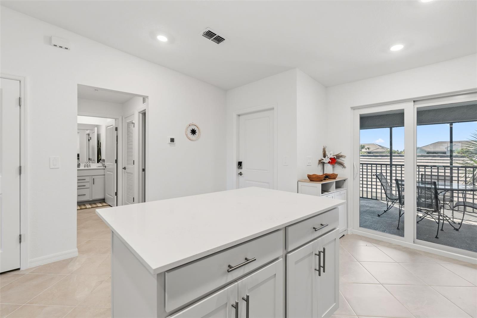 VERANDA III/WELLEN PK PH I - Residential