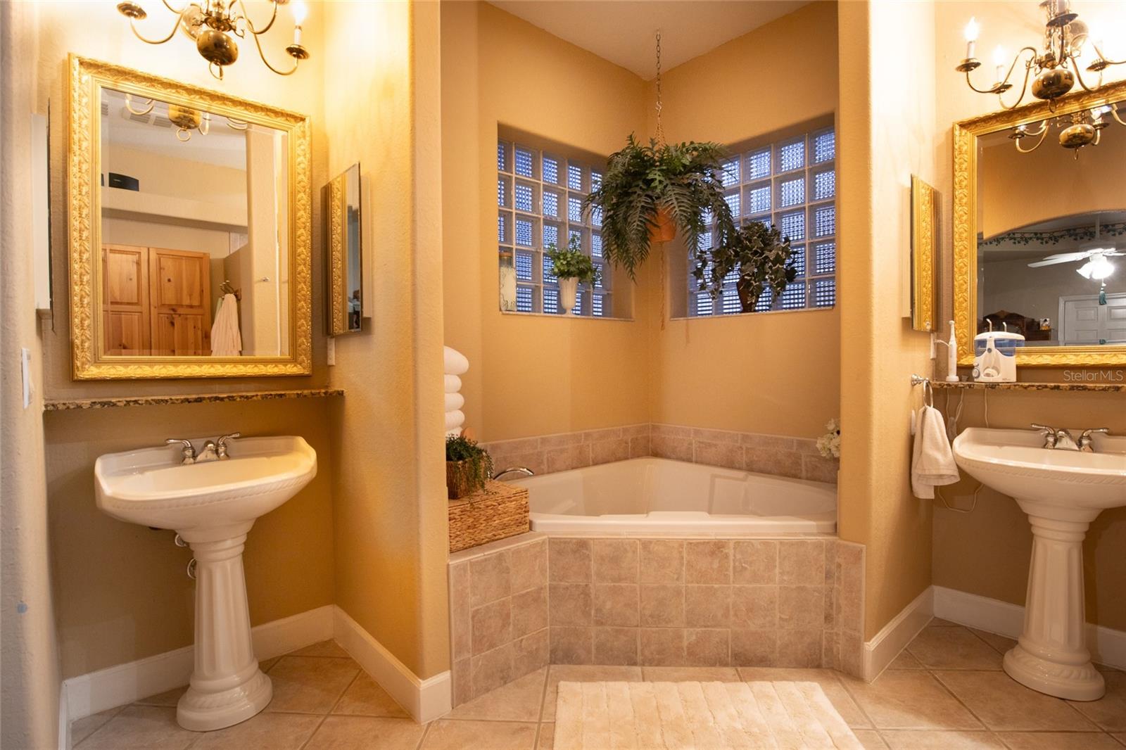 SHAMBLIN ESTATES - Residential