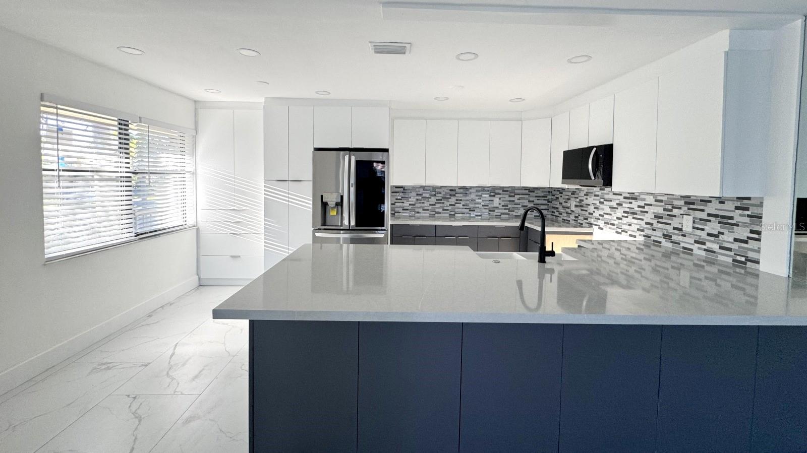 7690 TAHITI LANE 202