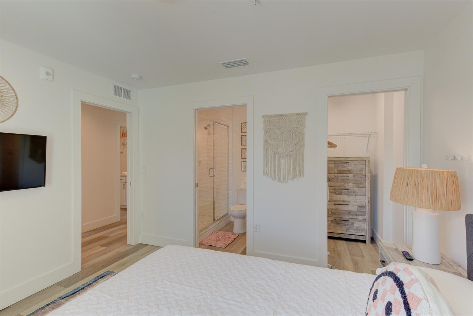 MADEIRA DEL MAR CONDO - Residential