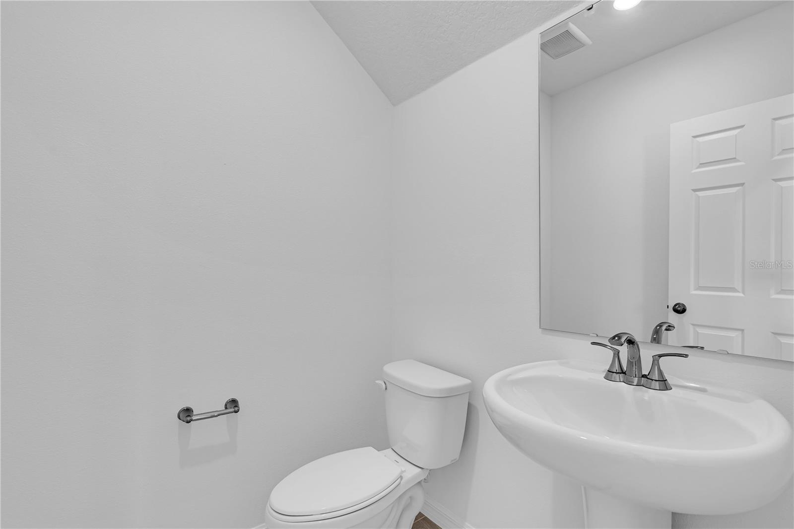 CAGAN CROSSINGS WEST - Residential Lease