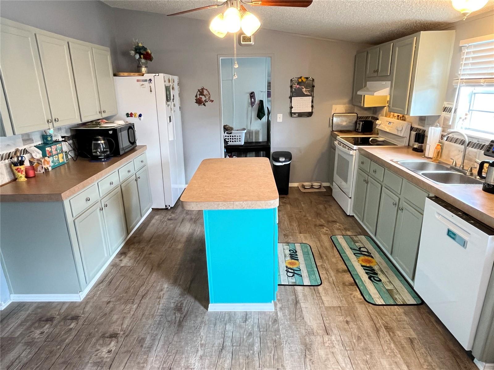 LAKE FANTASIA PLATTED SUB - Residential