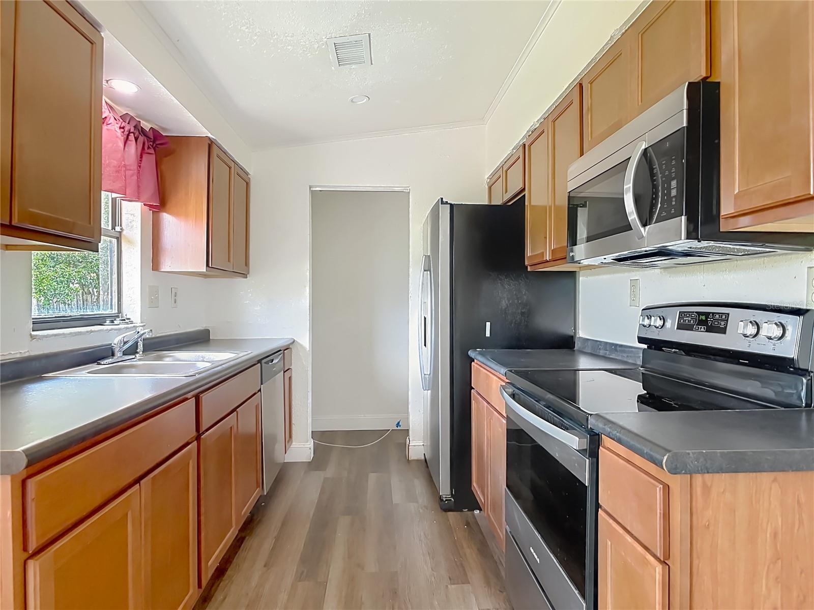 SANFORD PLACE - Residential