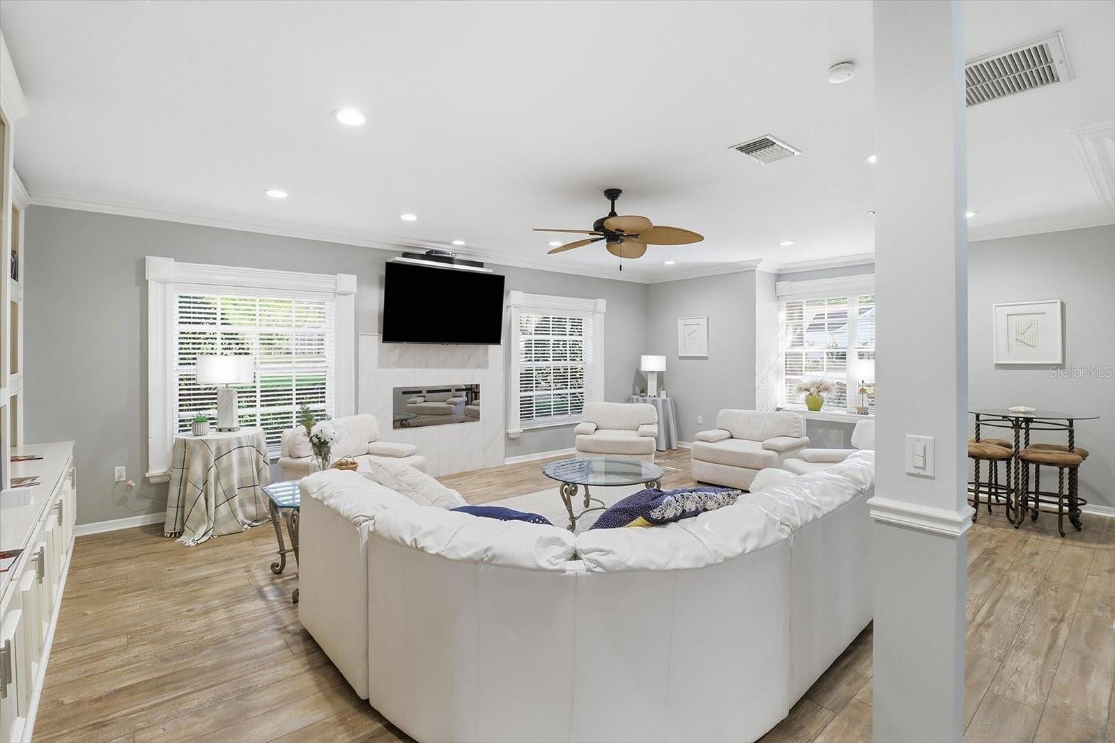 OAK RIDGE - Residential