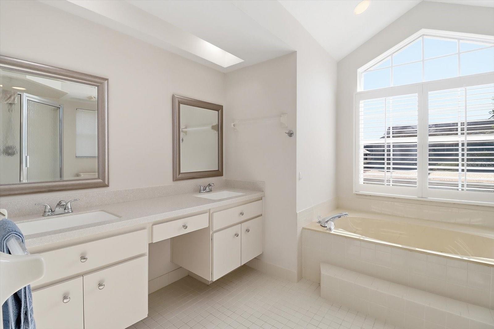 OAK RIDGE - Residential