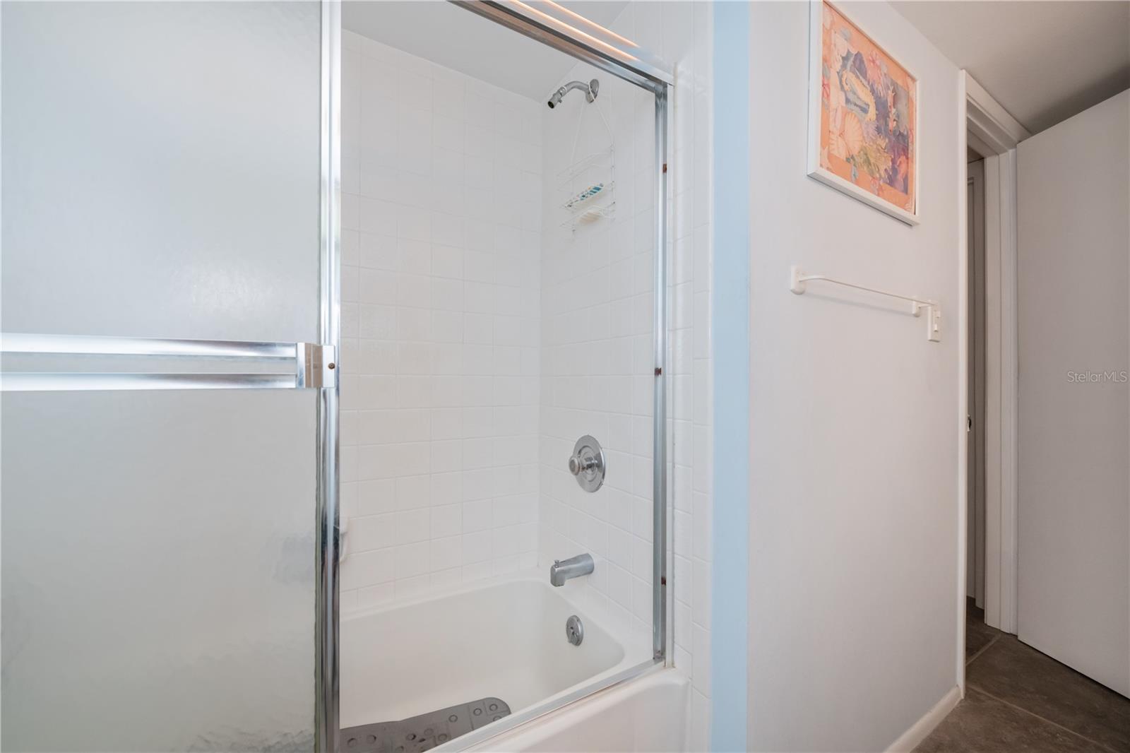 OAKS 03 - Residential