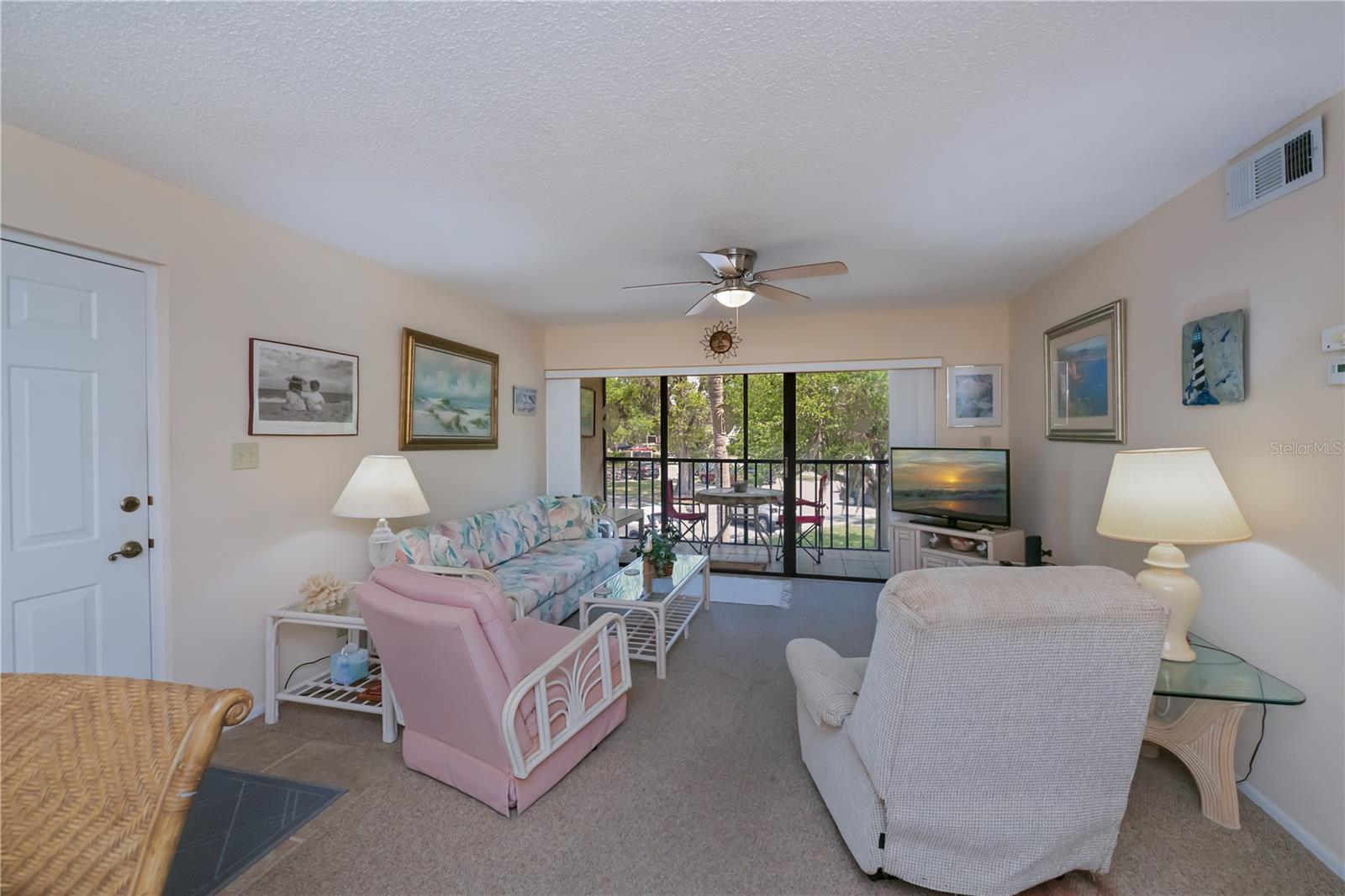 OAKS 03 - Residential