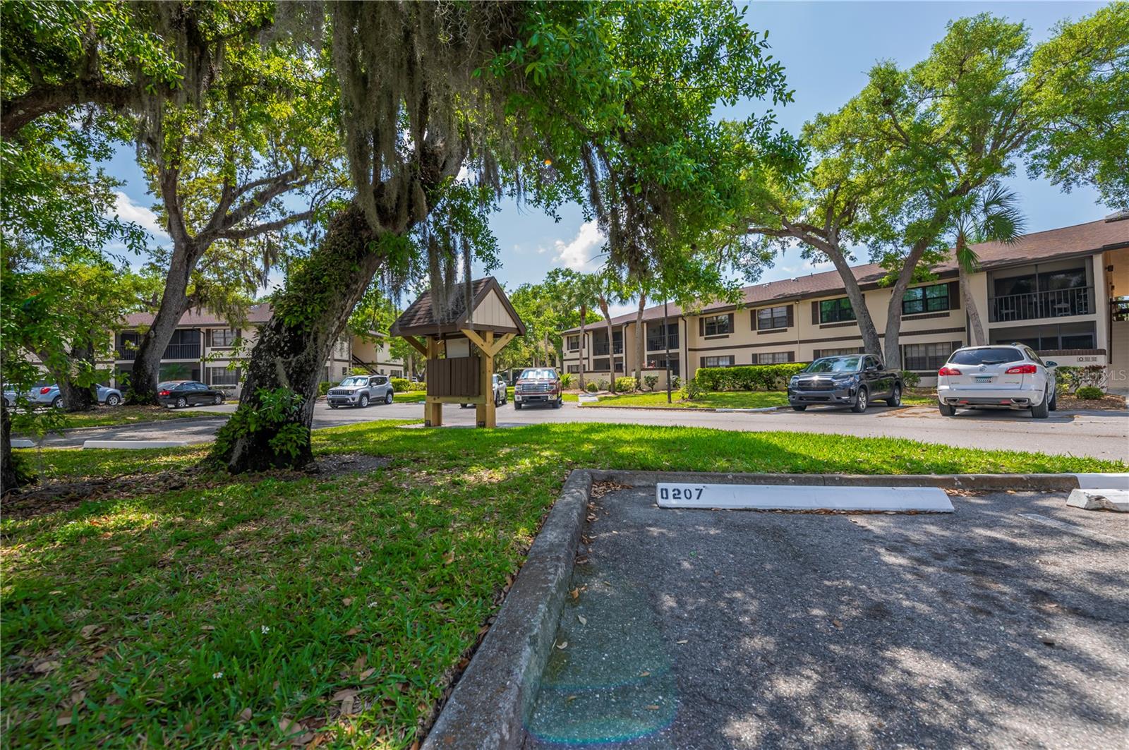 OAKS 03 - Residential