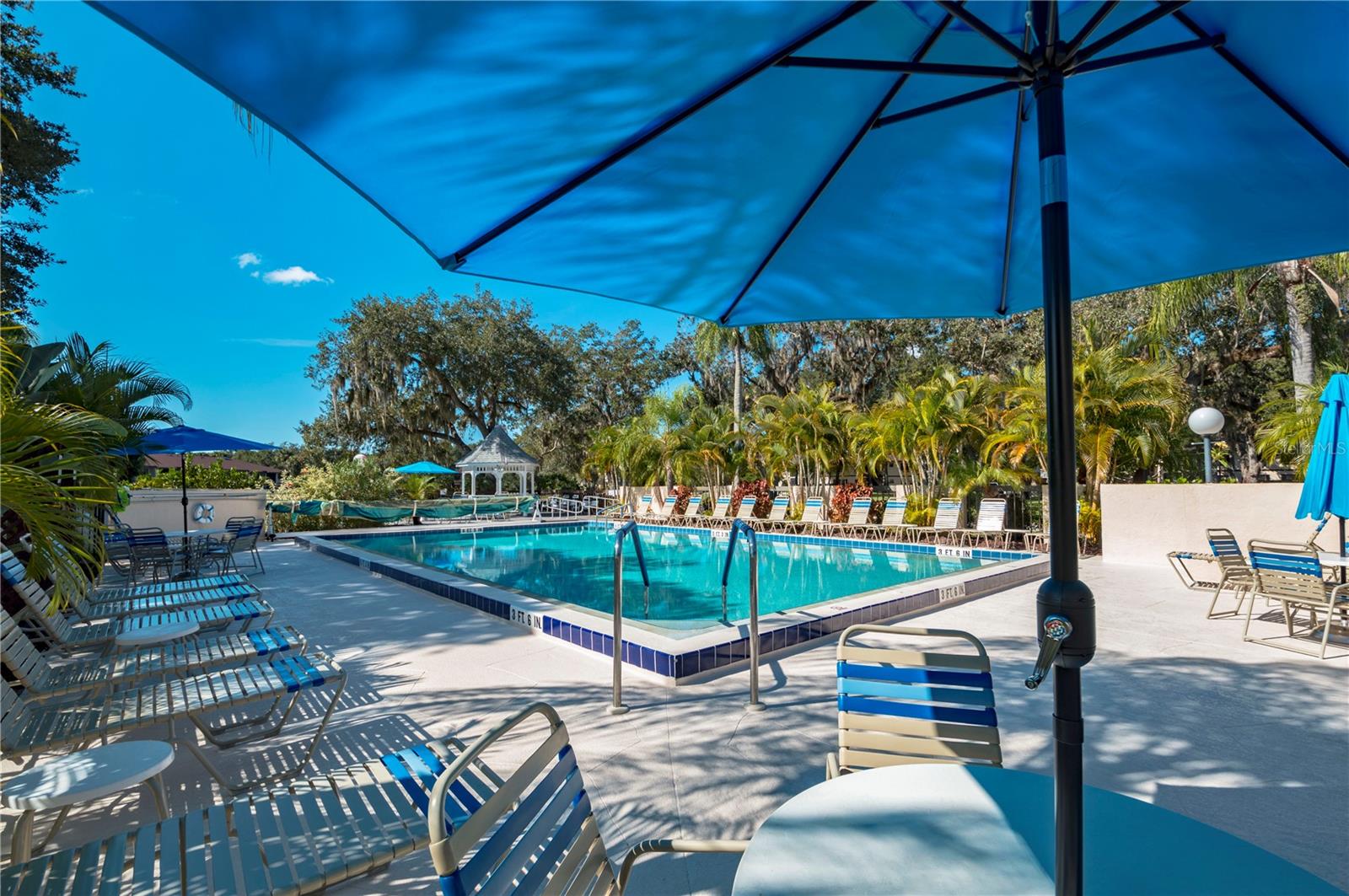 OAKS 03 - Residential