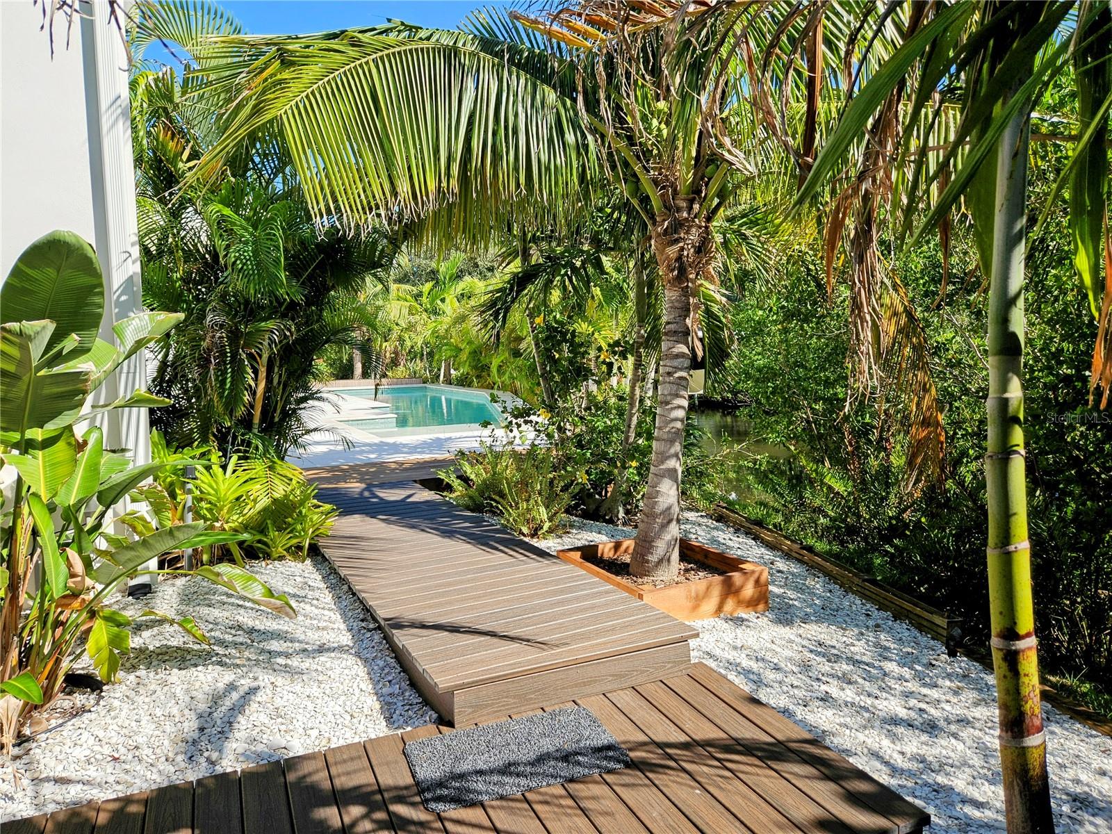 PHILLIPPI COVE - Residential Lease