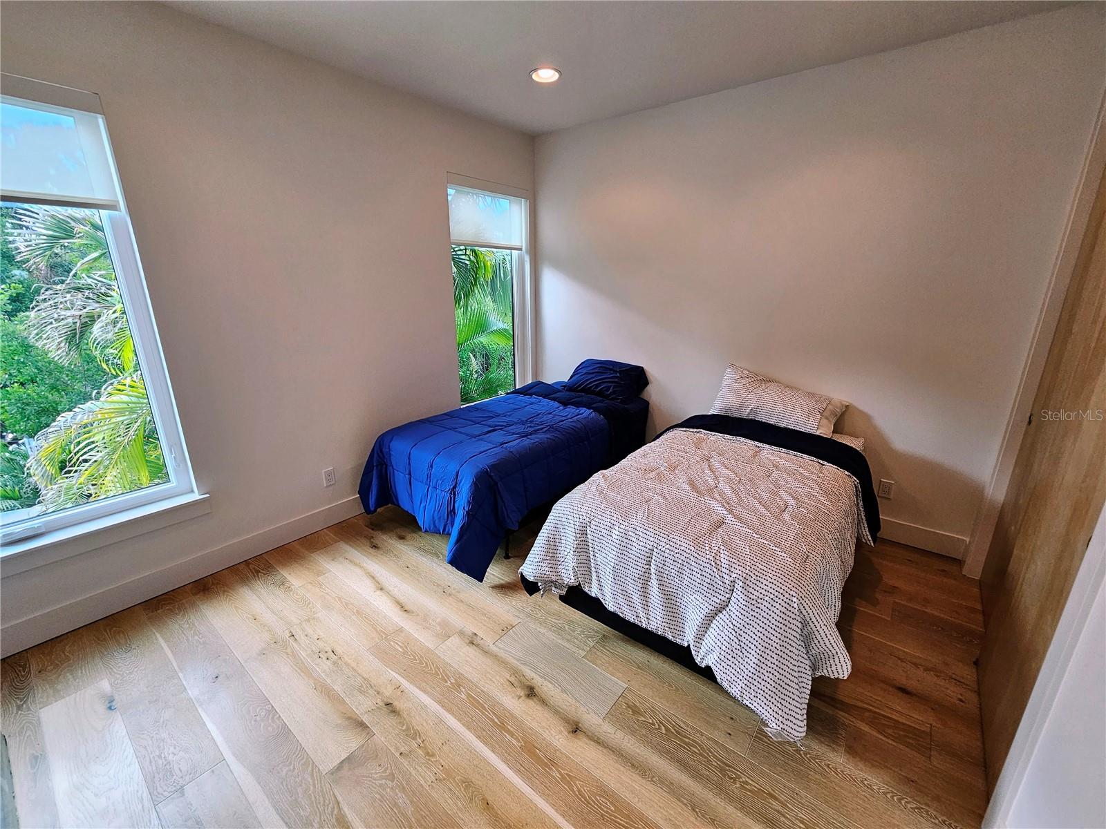 PHILLIPPI COVE - Residential Lease
