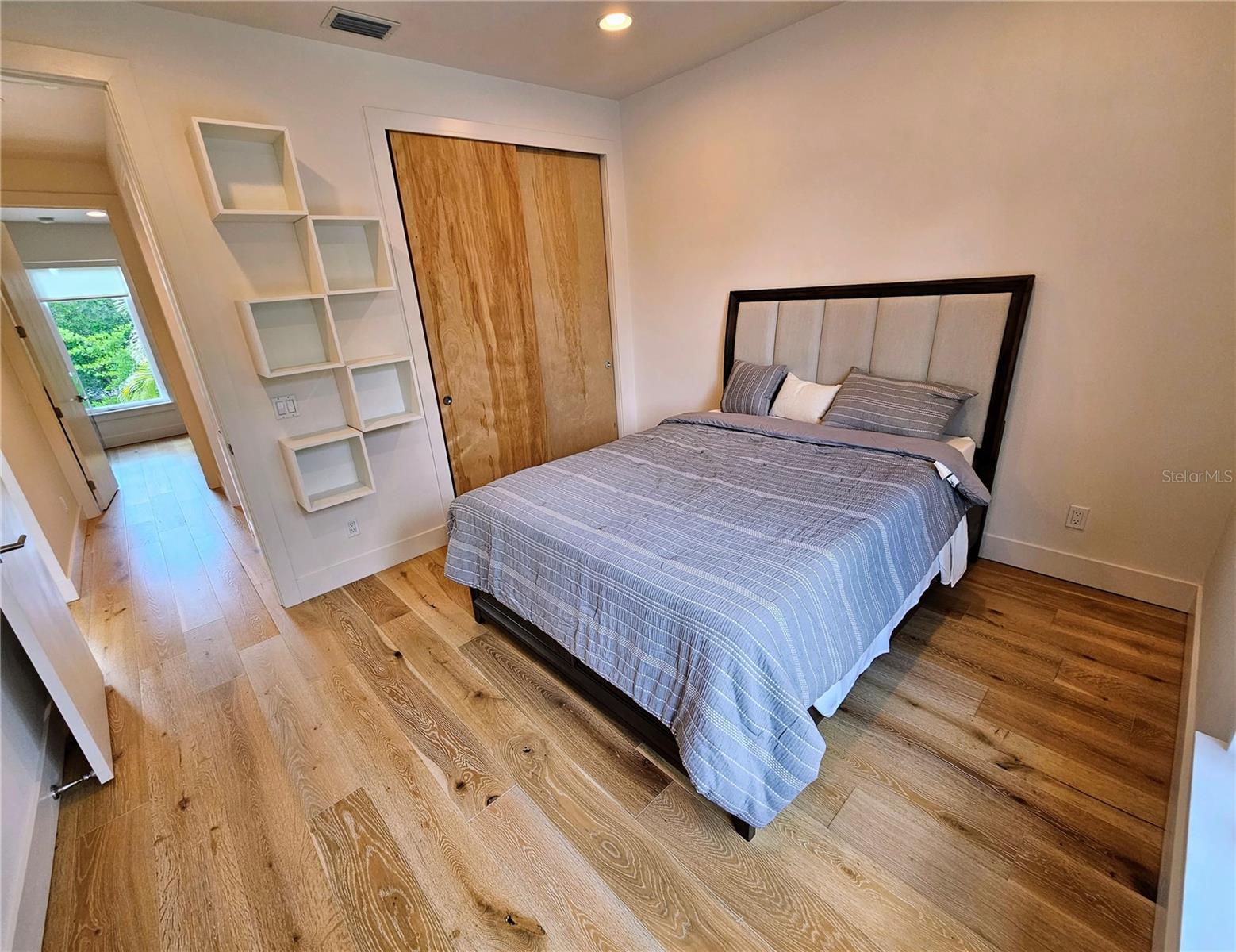 PHILLIPPI COVE - Residential Lease