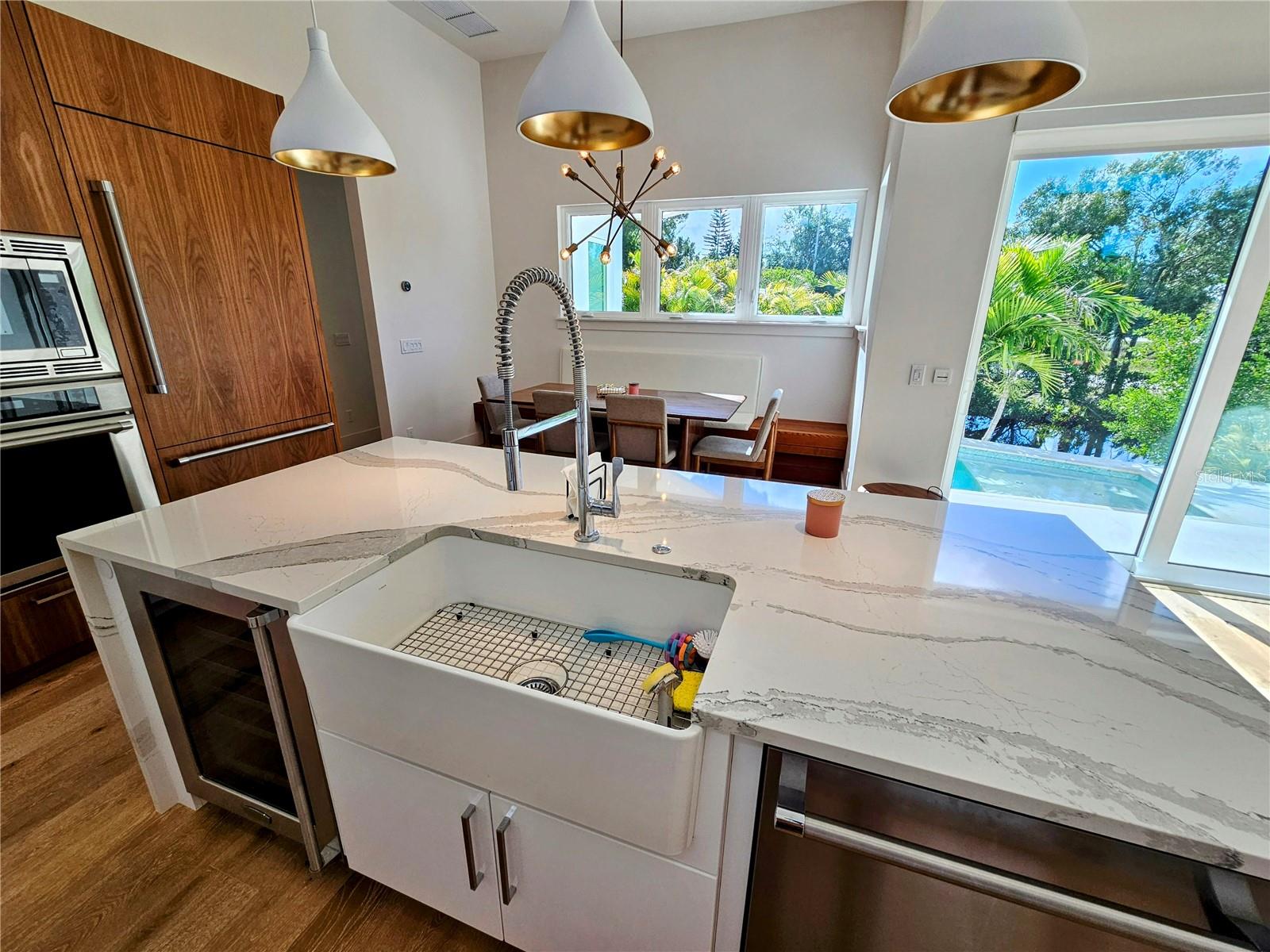 PHILLIPPI COVE - Residential Lease