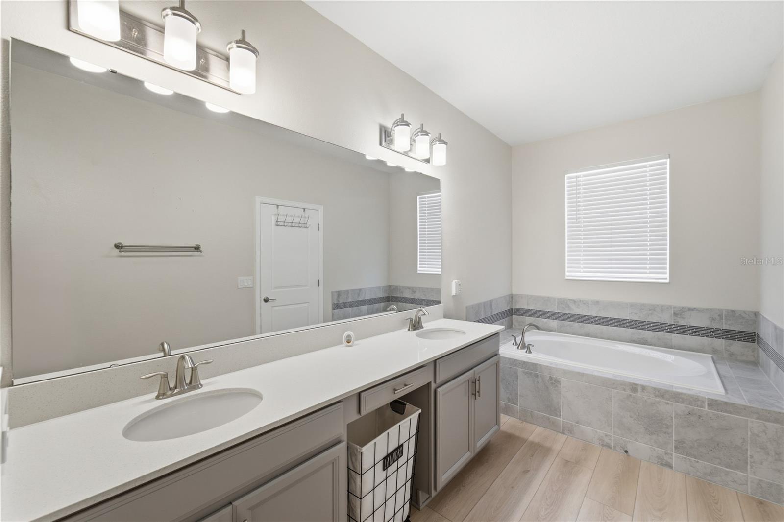 PANTHER VIEW - Residential Lease