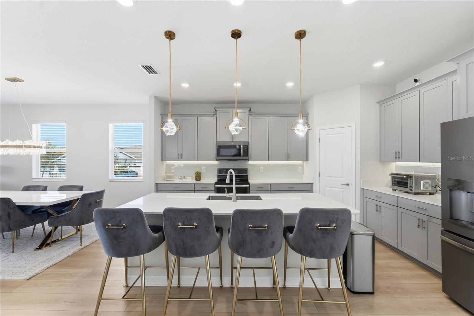 PANTHER VIEW - Residential Lease