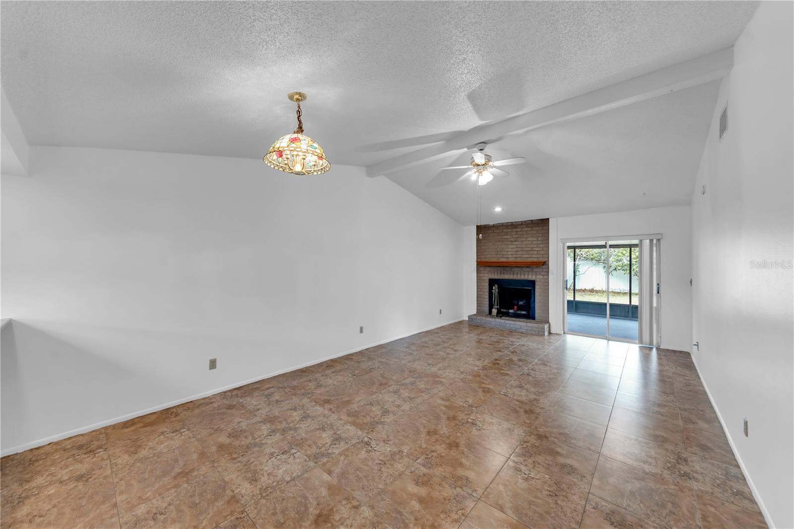 5116 LESHER COURT