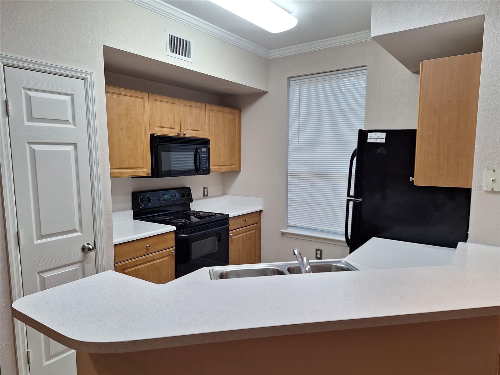 ADMIRALS WALK - Residential Lease