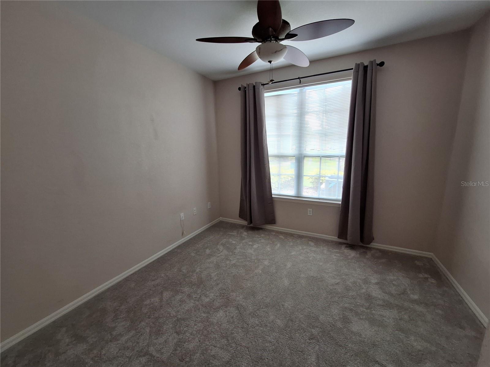 ADMIRALS WALK - Residential Lease
