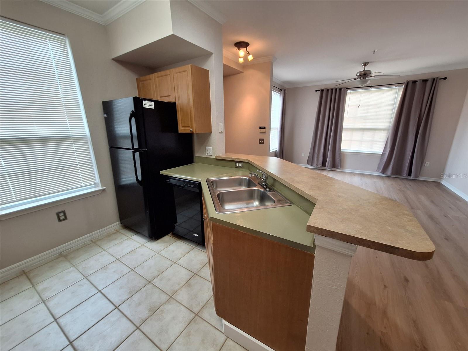 ADMIRALS WALK - Residential Lease