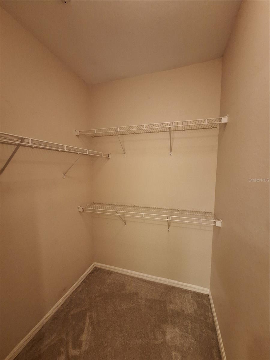 ADMIRALS WALK - Residential Lease