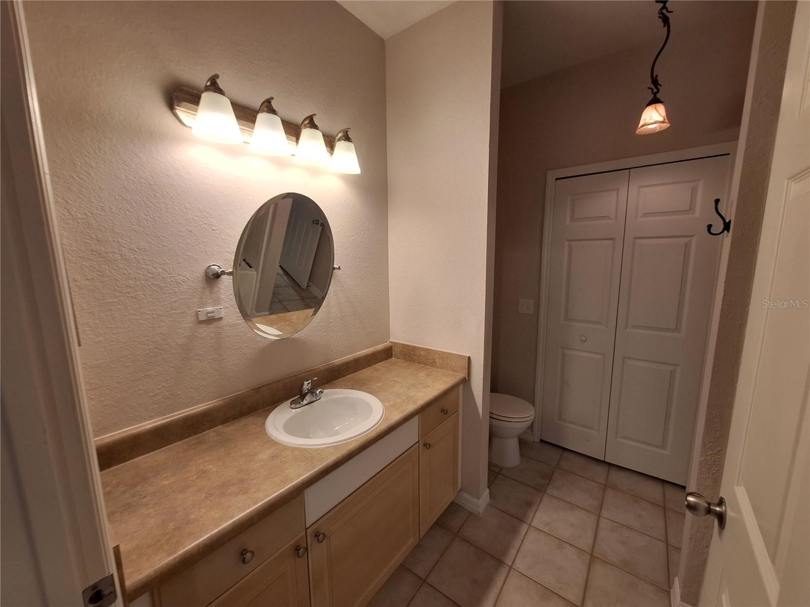 ADMIRALS WALK - Residential Lease