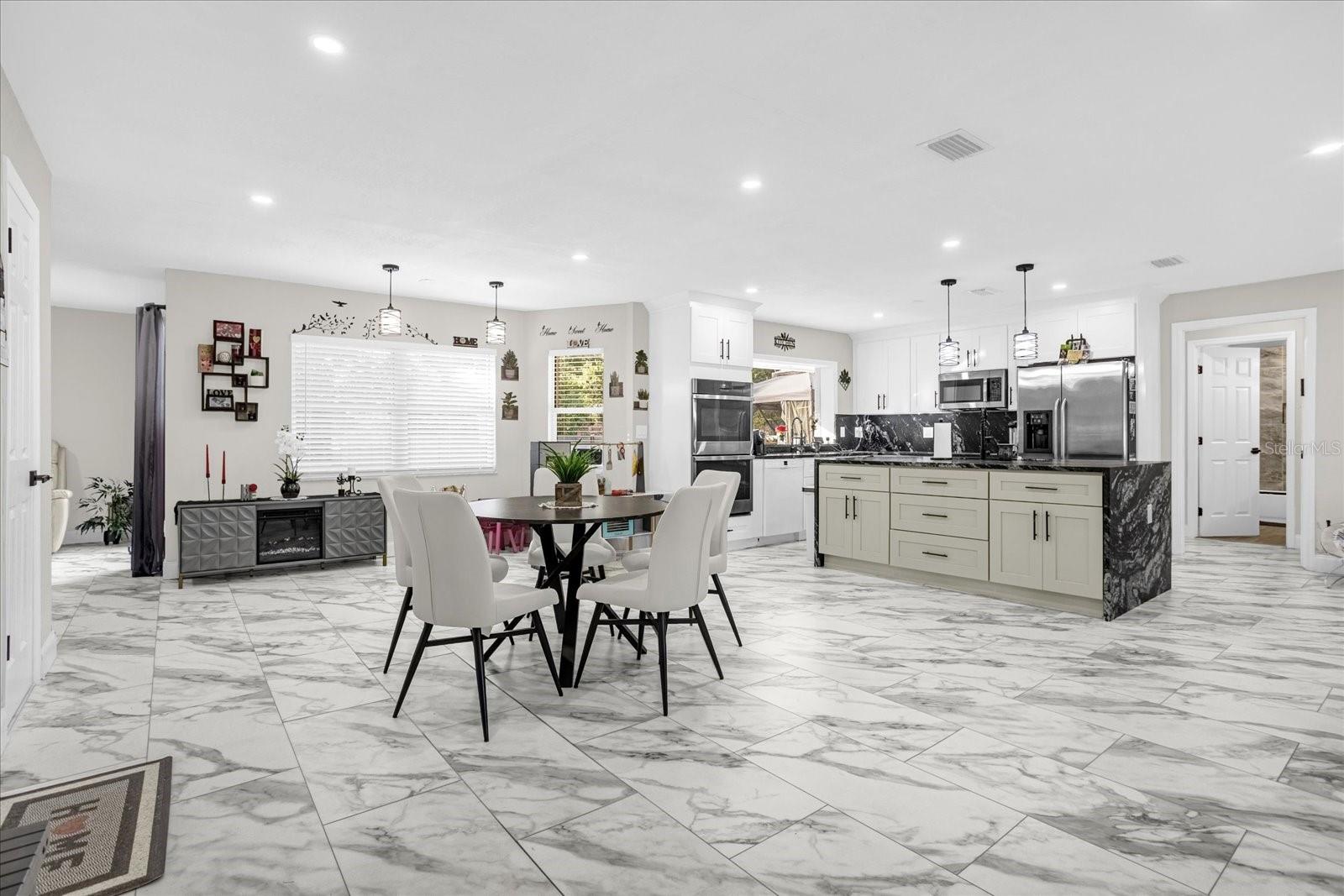 SAND LAKE HILLS SEC 01 - Residential