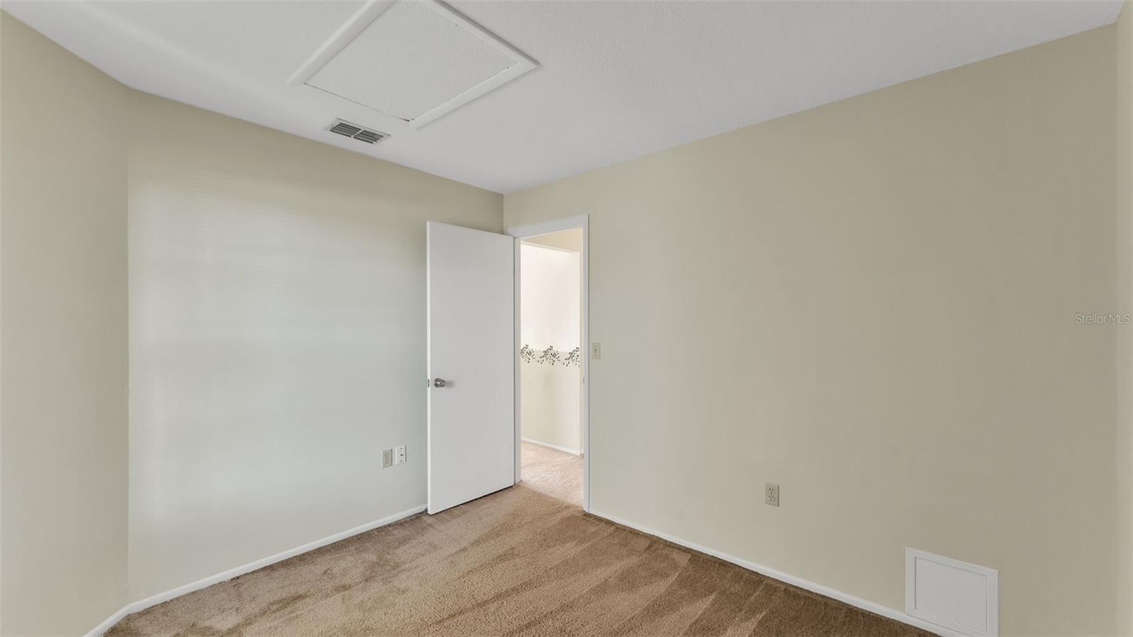 WHISPER LAKE I - Residential