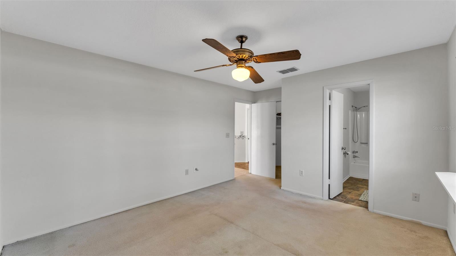 WHISPER LAKE I - Residential