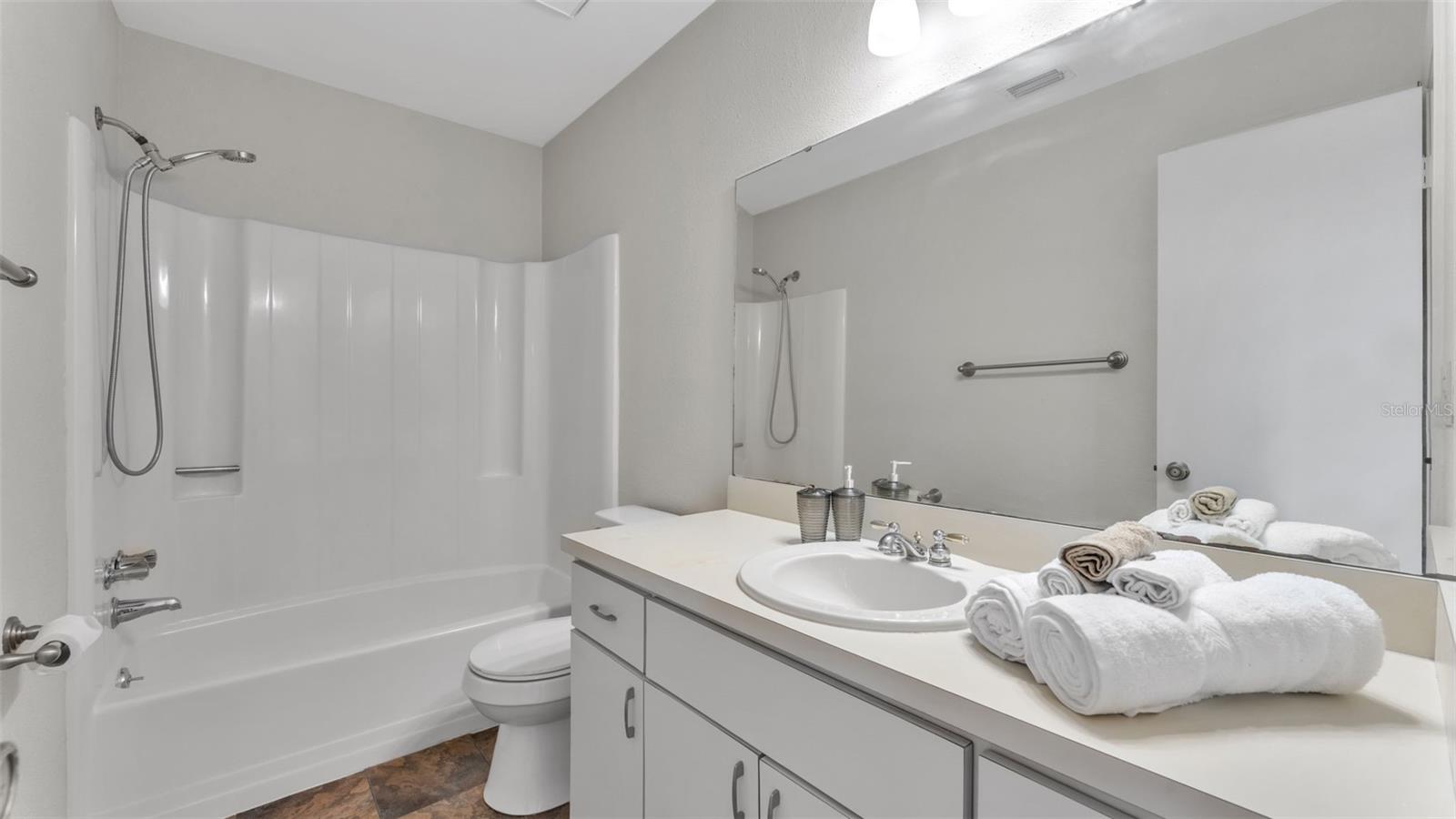 WHISPER LAKE I - Residential