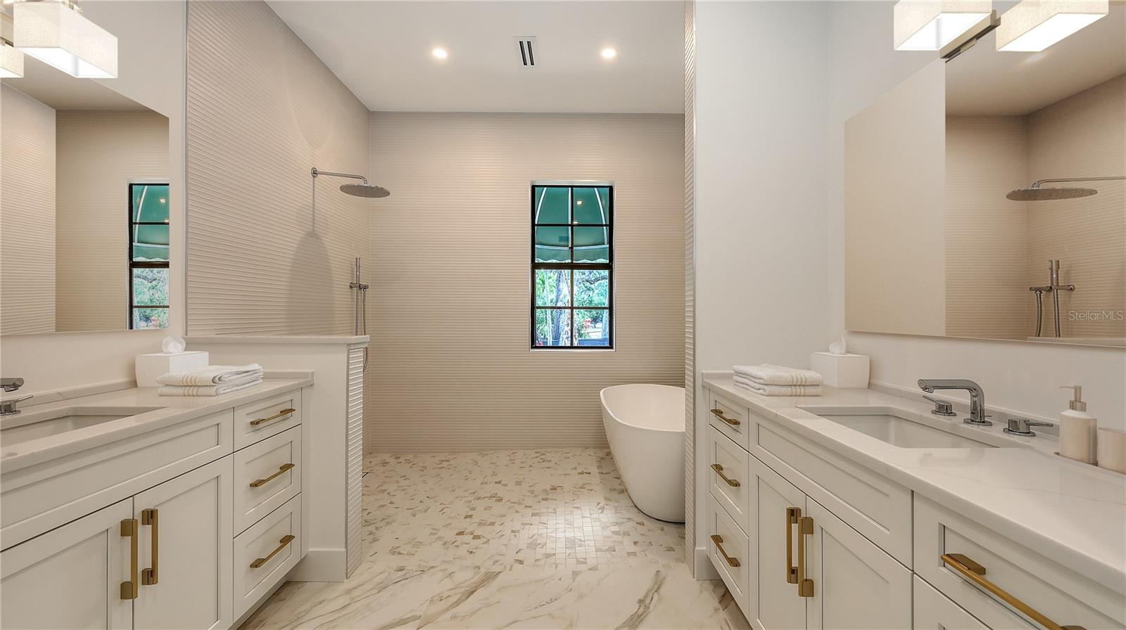 GRANADA - Residential