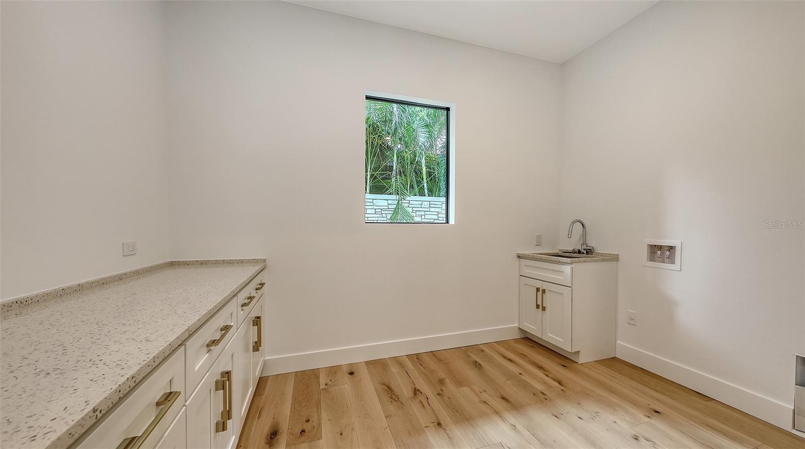 GRANADA - Residential