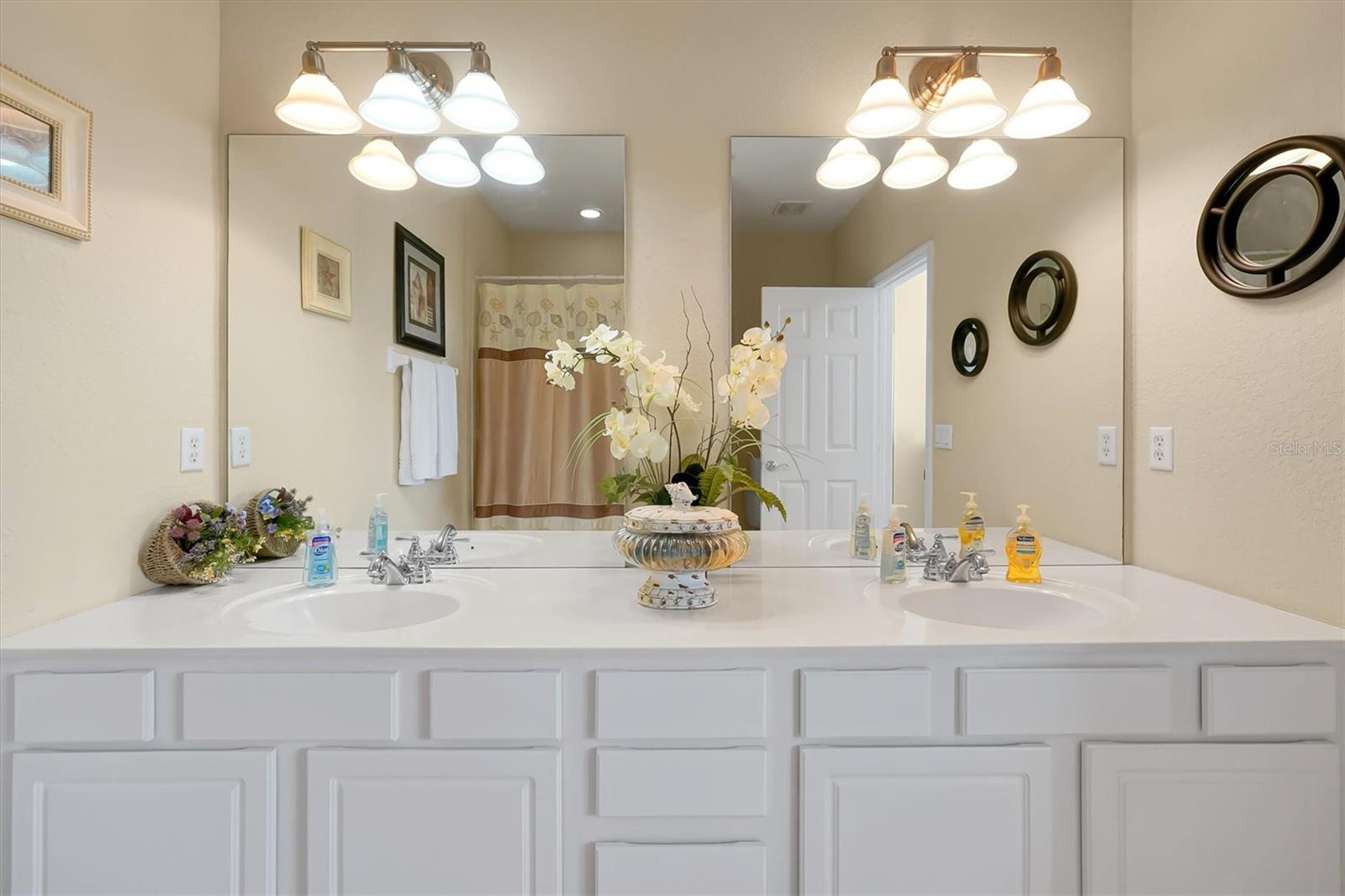 VISTA CAY / BAYSHORE - Residential