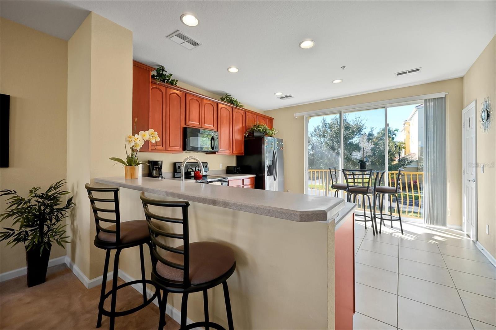 VISTA CAY / BAYSHORE - Residential