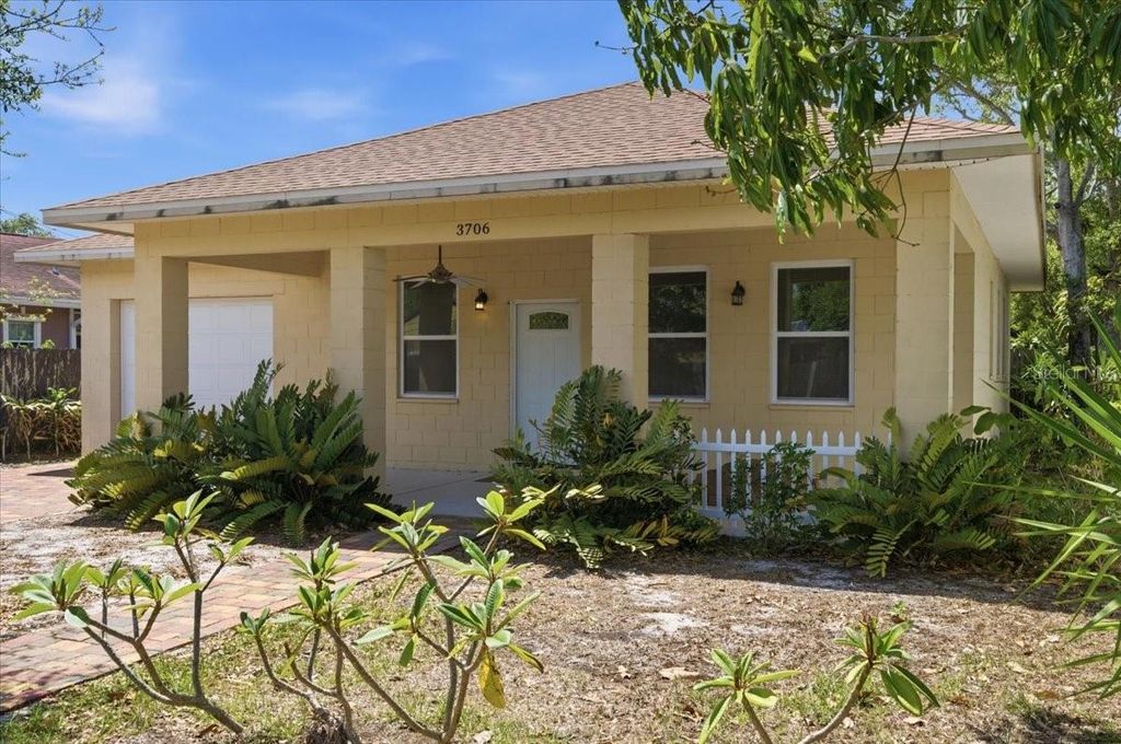 Photo of 3706 13th Street N, St Petersburg, FL 33704 (MLS # TB8493153)