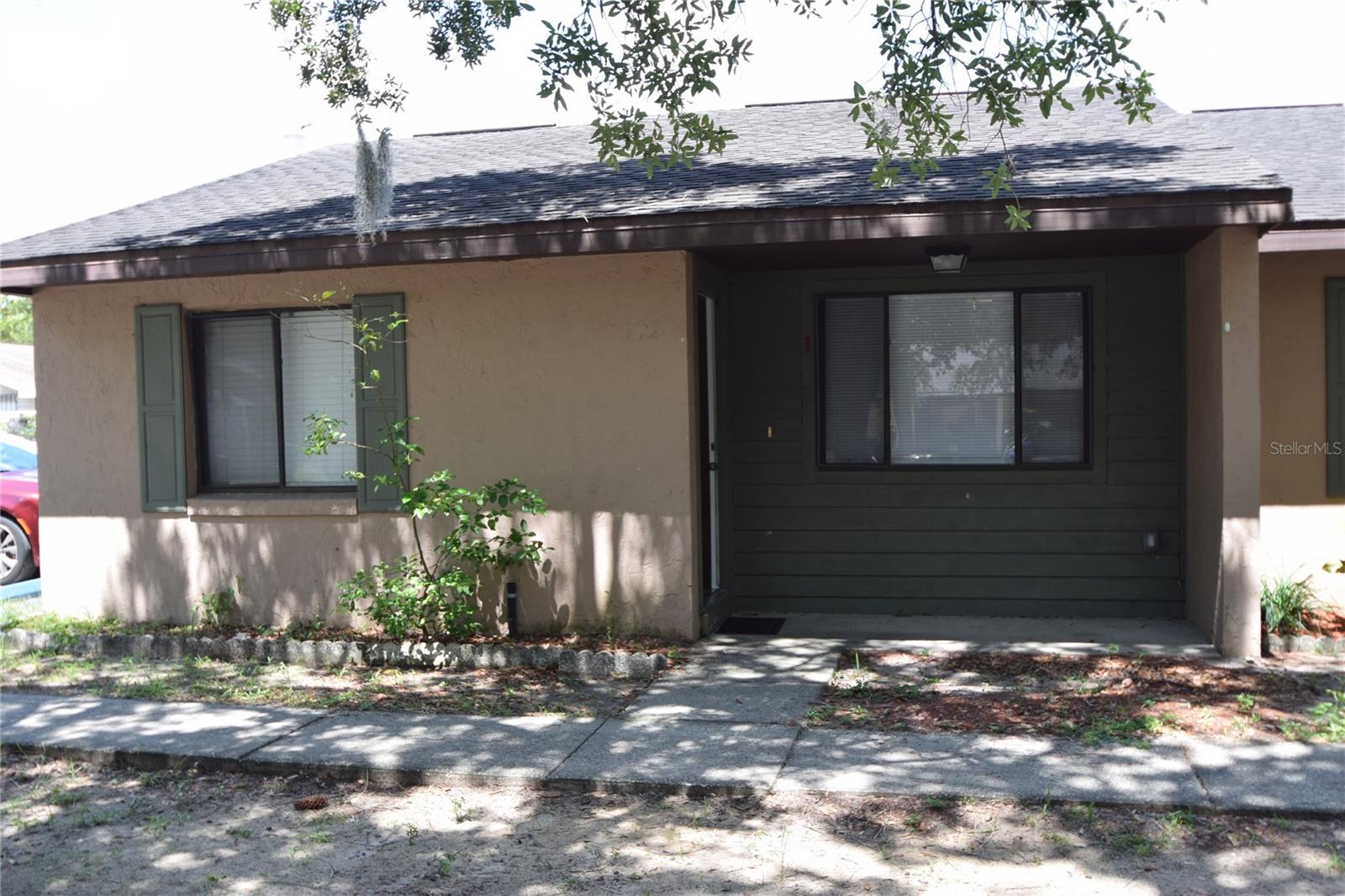Spacious 2 bedroom, 1-1/2 bath triplex apartment, located just minutes from the Polk Parkway. Ceramic tile throughout, updated kitchen with dishwasher, smooth top range and refrigerator. Inside washer / dryer hook ups with additional storage room. Central air conditioning. Plenty of outdoor space with a large yard and both a covered front porch and back patio area. Off street parking also available. Rent is $1350 and security deposit is $1400. ***WE OFFER A SECURITY DEPOSIT ALTERNATIVE***. The application fee is only $80/adult. In addition to the advertised base rent, all Lakeland Homes and Realty tenants are enrolled in the Resident Benefits Package (RBP) for $50/month (ex.: $1350 (base rent + $50 (RBP)=$1400 (total monthly charge) which includes HVAC air filter delivery to your door (for applicable properties), credit building to help boost your credit score with timely rent payments, $1M Identity Protection, 100K Personal Property insurance, utility concierge service making your move-in less stressful, our resident rewards program benefits, and much more! More details upon application.