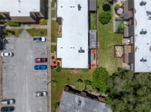 A home in LAKELAND