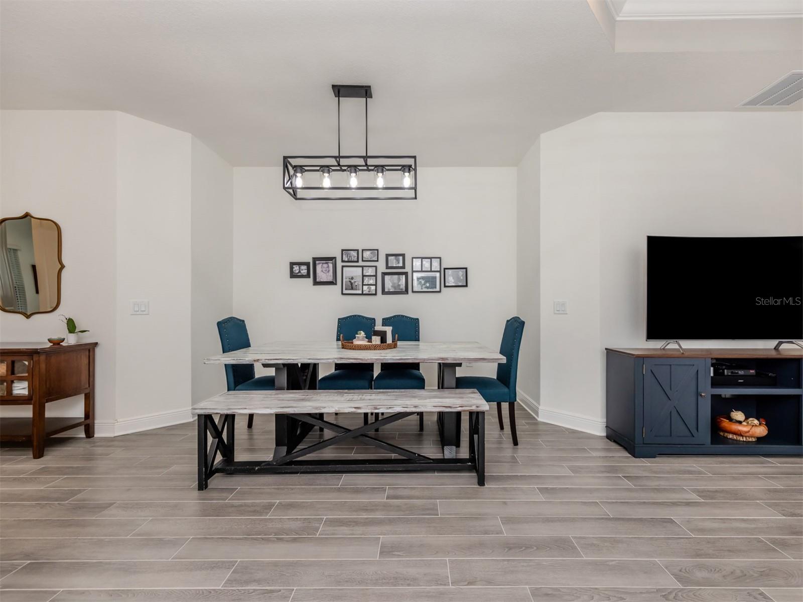 WYSTERIA-WELLEN PARK VILLAGE F-4 REP - Residential