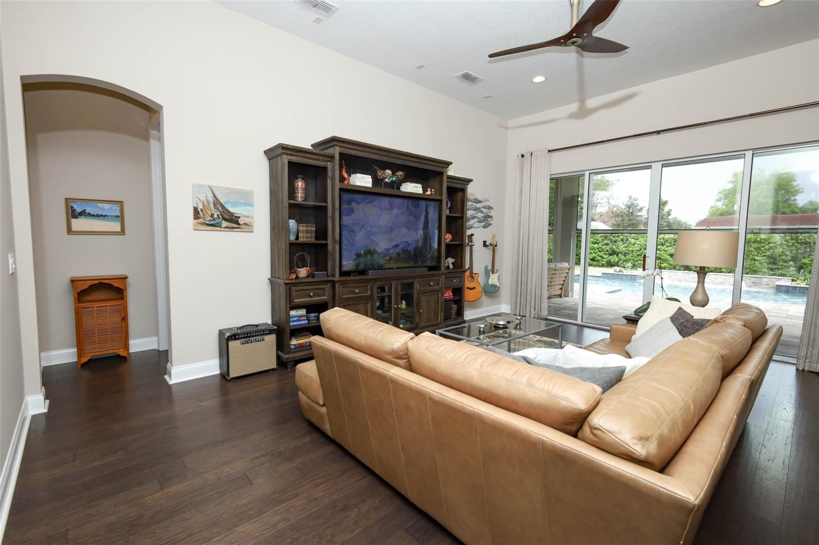 OAK RIDGE - Residential