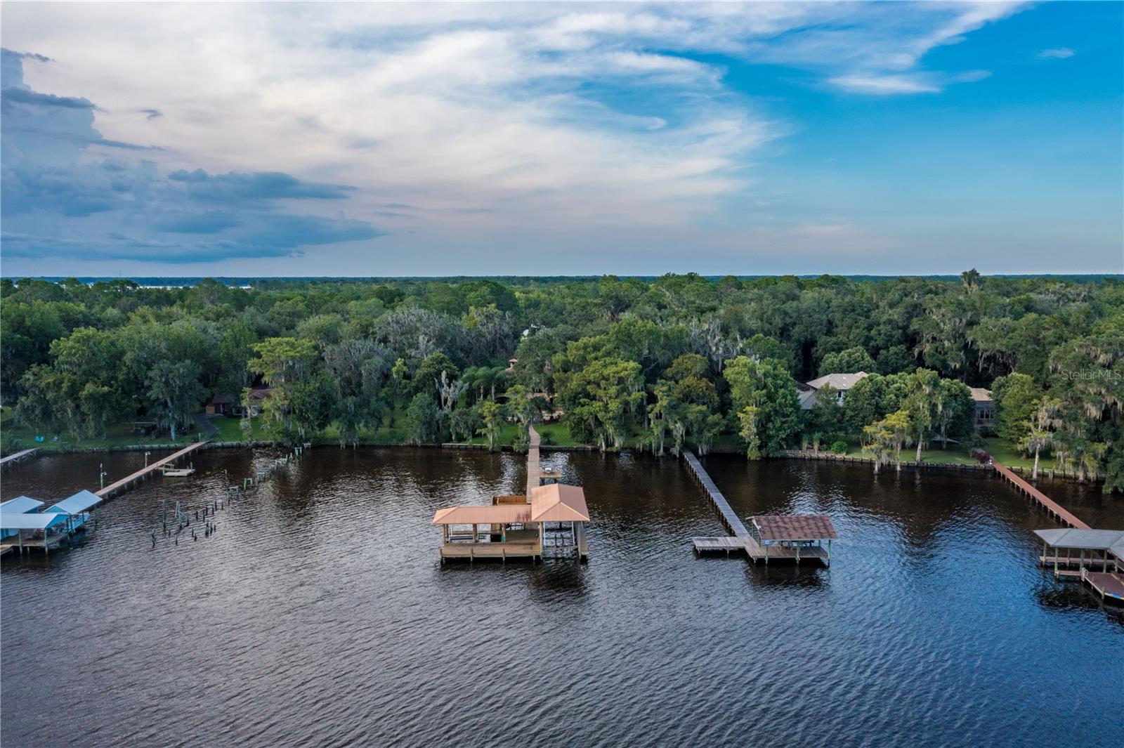 COLEE COVE ESTATES - Residential