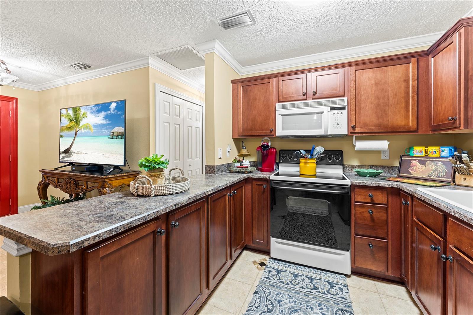 COLEE COVE ESTATES - Residential