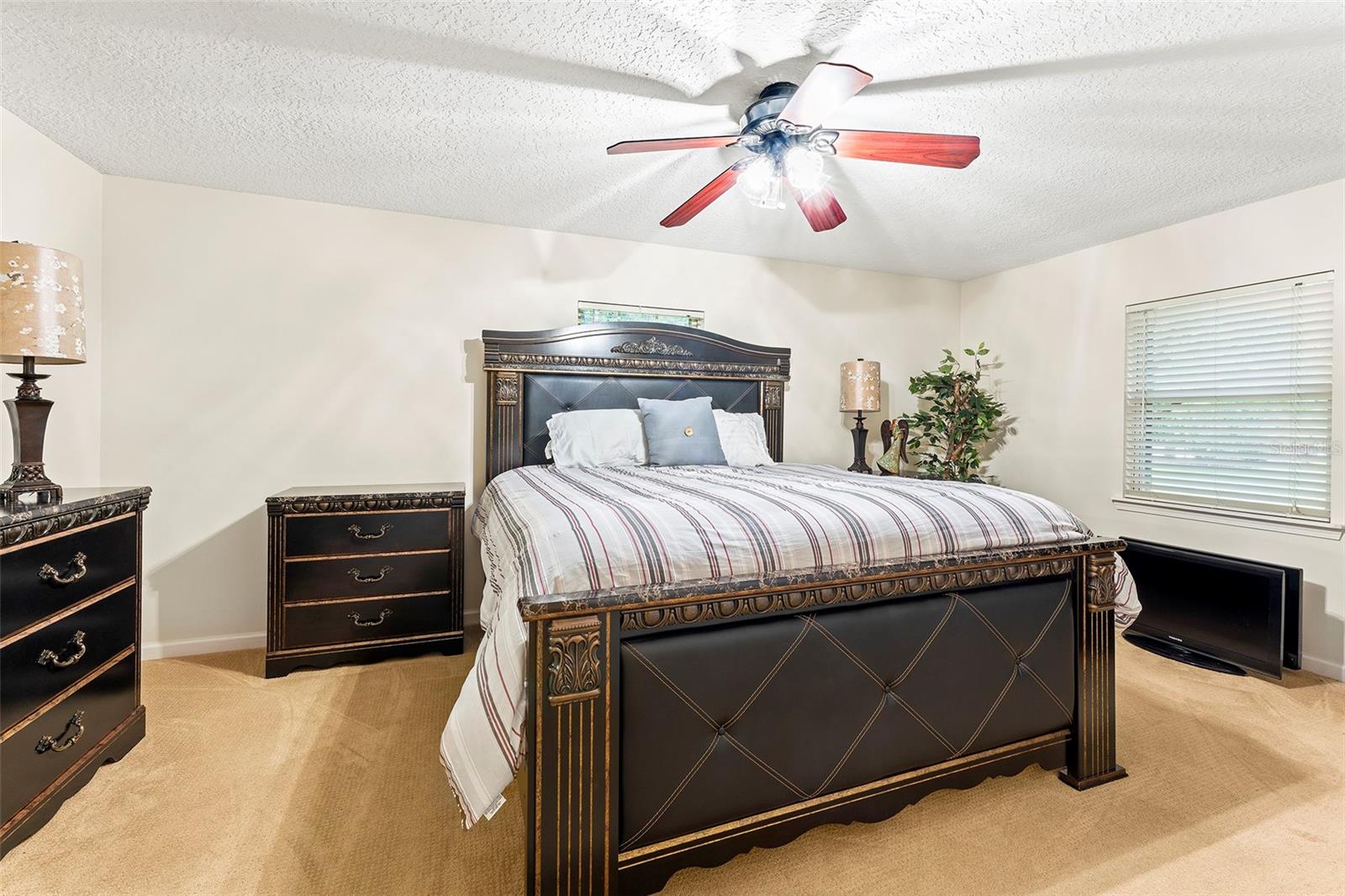 COLEE COVE ESTATES - Residential