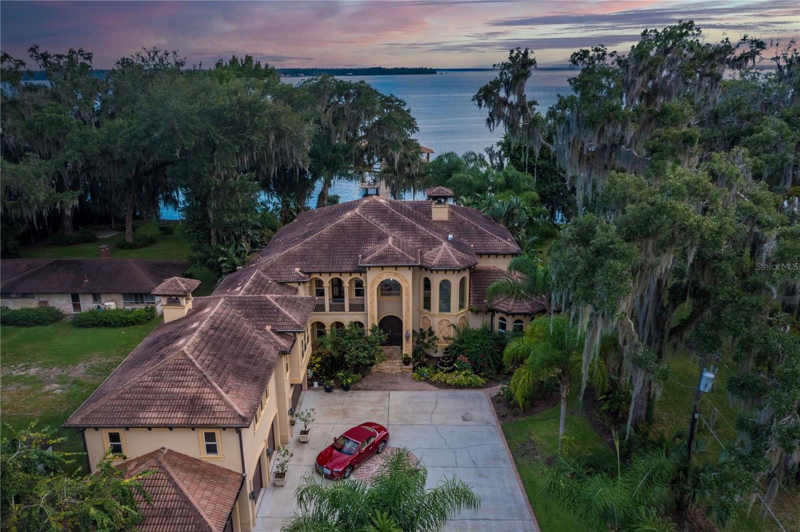 COLEE COVE ESTATES - Residential