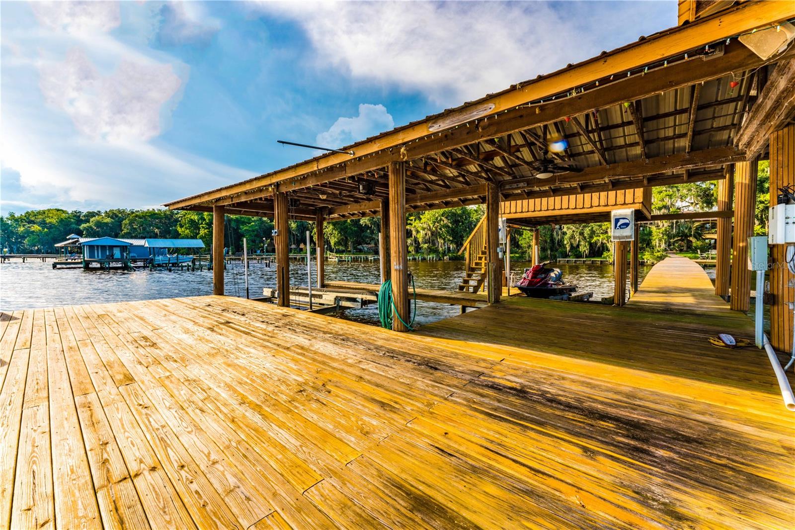 COLEE COVE ESTATES - Residential