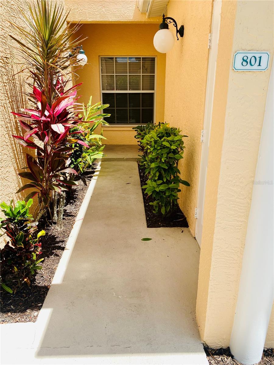 Ground Floor Furnished 2BR/2BA Home for Rent in Gondola Park Venice, FL
1,580 Sq Ft | Florida Sunroom | Serene Garden Views | Prime Location
Enjoy the Florida lifestyle in this beautifully furnished 2 bedroom, 2 bathroom first-floor condo in the desirable Gondola Park community, located just 2.5 miles from Venice Island in Capri Isles.
This spacious 1,580 sqft split floor plan home features:
• Fully Equipped Kitchen,
• Washer & Dryer In-Unit,
• Private Garage,
• Glass-Enclosed Florida Sunroom with brand new tile floors,
• Master Suite with ensuite bath, walk-in closet, and direct access to the Florida room,
• Guest Bedroom with adjacent full bath,
• Open Concept Living & Dining Area with sliding glass doors for abundant natural light,
• Professionally Landscaped Garden Views maintained by the HOA,
Community Amenities Include:
• Heated Swimming Pool,
• Fitness Center,
• Tennis & Pickleball Courts,
• Clubhouse with Library,
• Arts & Crafts Room,
• Organized Social Events,
Golf enthusiasts will love the proximity to Capri Isles Golf Course and several other top-rated courses nearby.
This is a maintenance-free lifestyle in an active and friendly community, close to Venice and Sarasota attractions, beaches, shopping, dining, and daily conveniences.