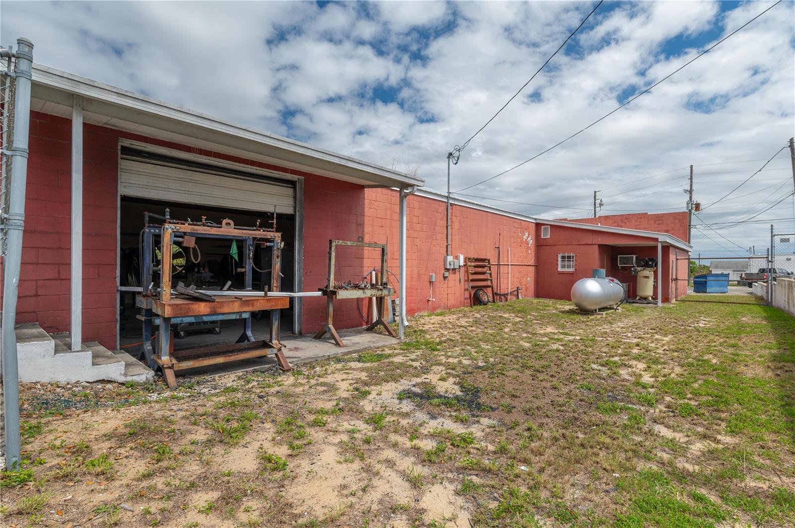 COUNTRY CLUB ESTATES - Commercial Sale